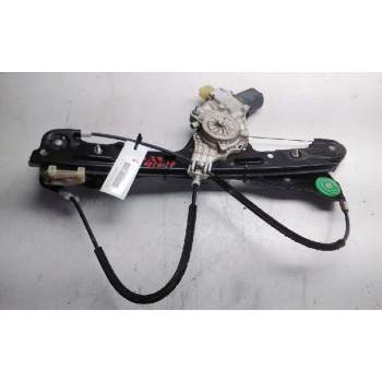 ELEVALUNAS DELANTERO IZQUIERDO 7138465E 