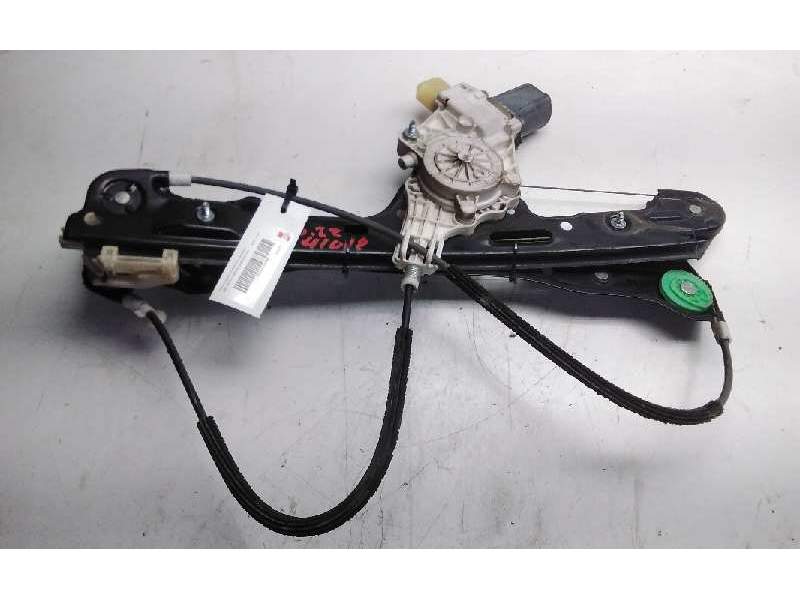 Recambio de elevalunas delantero izquierdo para bmw serie 1 berlina (e81/e87) 118d referencia OEM IAM 7138465E  