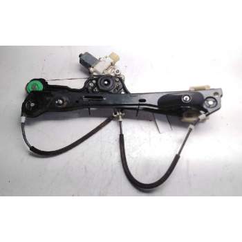Recambio de elevalunas delantero izquierdo para bmw serie 1 berlina (e81/e87) 118d referencia OEM IAM 7138465E  