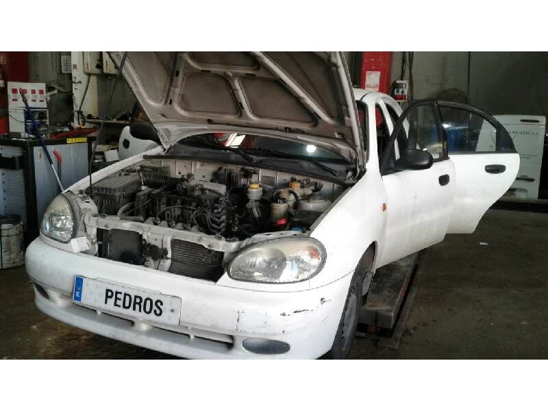 daewoo lanos del año 2002