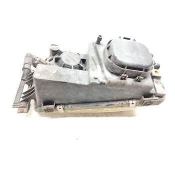 Recambio de faro derecho para man tg 360 a referencia OEM IAM 81251016422  