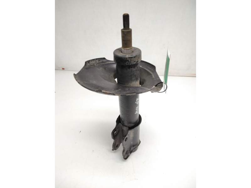 Recambio de amortiguador delantero derecho para nissan serena (c23) 2.0 referencia OEM IAM 543029C004  