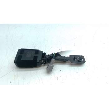 ENGANCHE DELANTERO DERECHO 633909600C 
