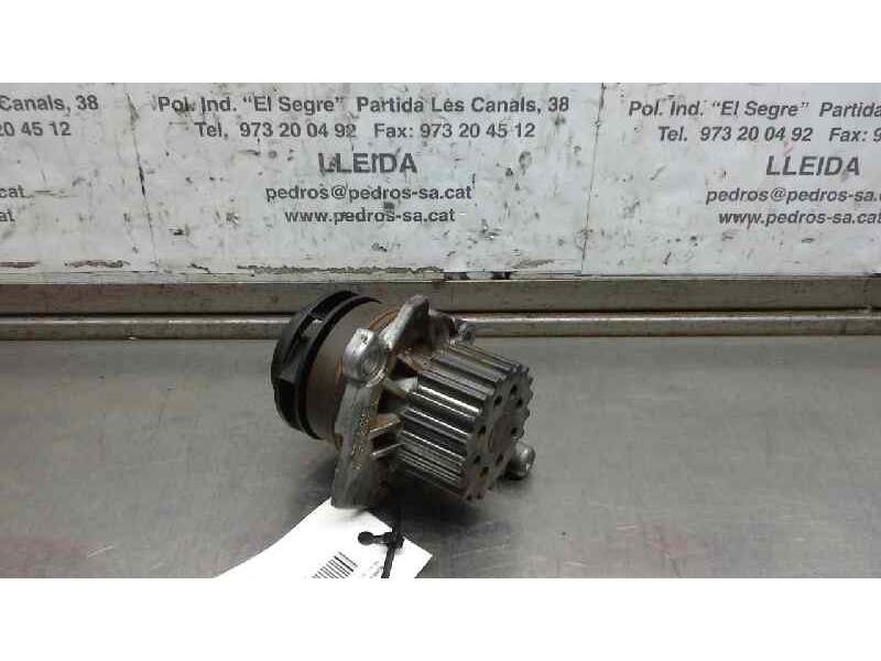 Recambio de bomba agua para seat leon (1p1) reference copa referencia OEM IAM 03L121011P  