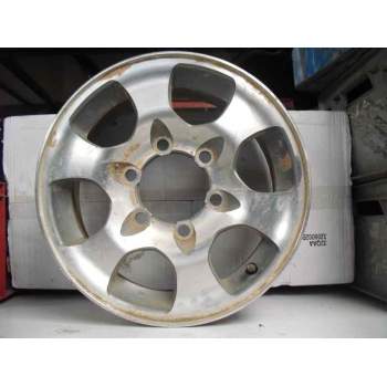 LLANTA ALUMINIO 15 6 TORNILLOS 