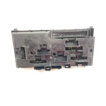 Recambio de caja reles para bmw serie 5 lim. (f10) 520d referencia OEM IAM 925281501  