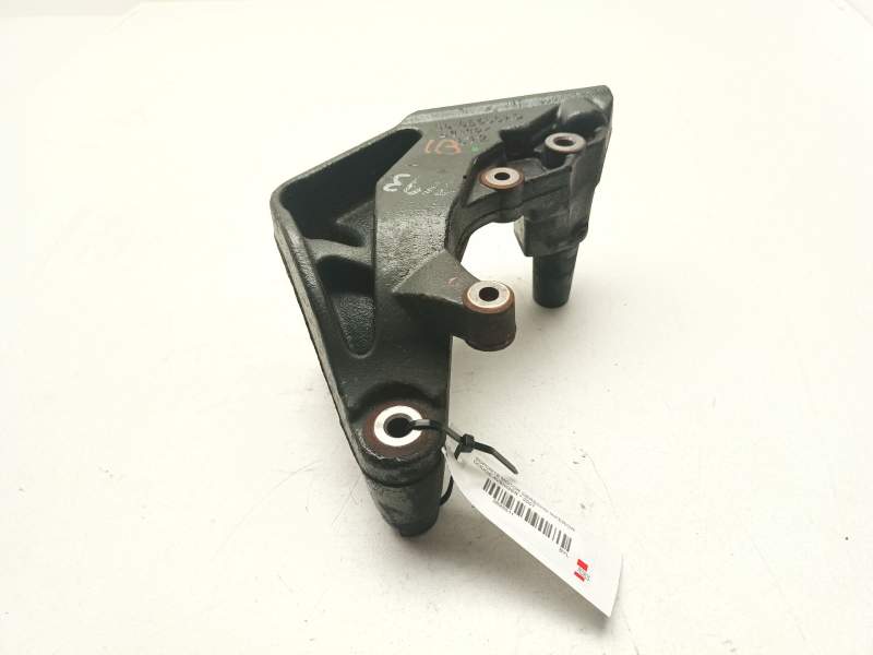 Recambio de soporte motor derecho inferior para dodge avenger referencia OEM IAM 05105588AD  