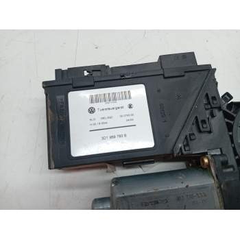 Recambio de motor elevalunas delantero izquierdo para volkswagen touareg (7la) tdi v10 referencia OEM IAM 3D1959793B  