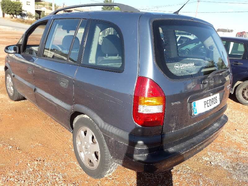 opel zafira a del año 2000