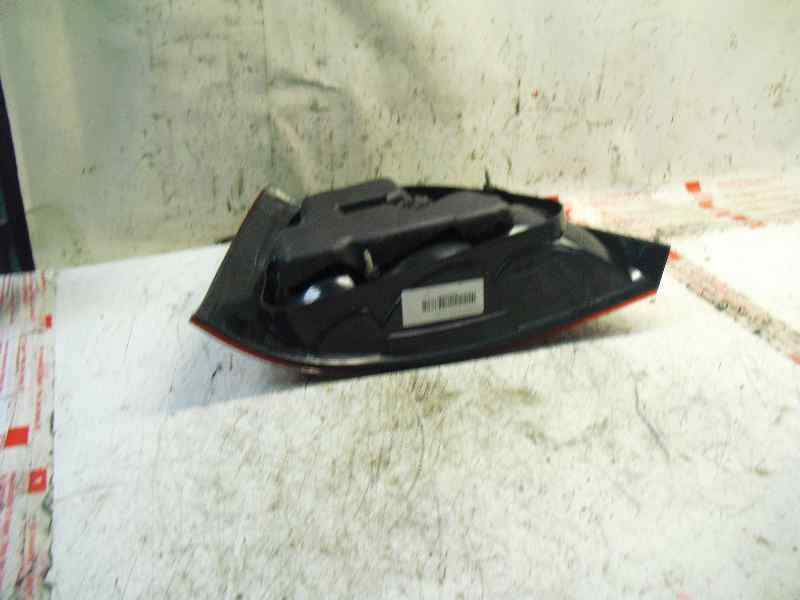 Recambio de piloto trasero derecho para mg serie 200 (rf) 216 si (5-ptas.) referencia OEM IAM XFB10088  