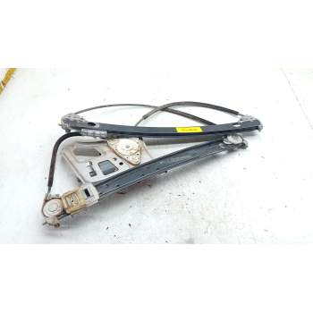 ELEVALUNAS DELANTERO DERECHO A2207200446RE 