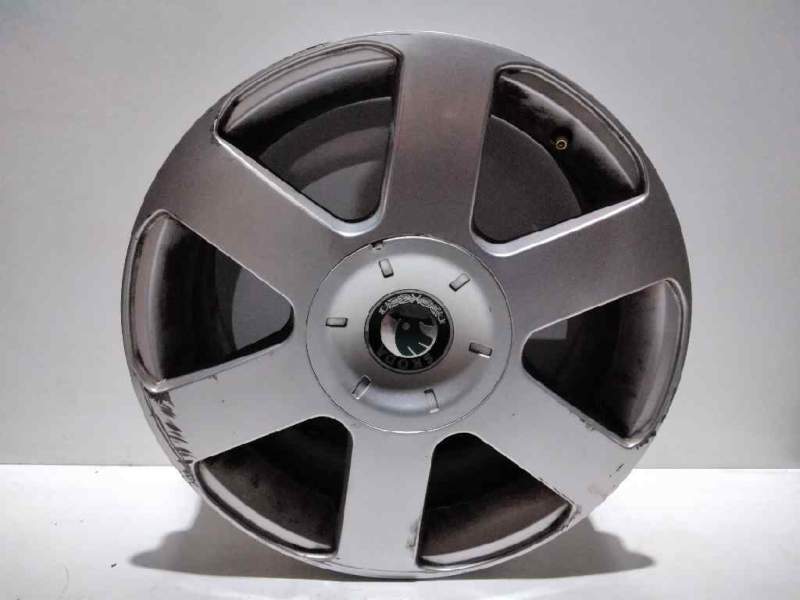 Recambio de llanta aluminio para skoda octavia berlina (1z3) active referencia OEM IAM 16 5TORNILLOS ET50 