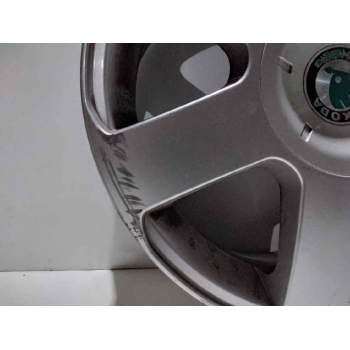 Recambio de llanta aluminio para skoda octavia berlina (1z3) active referencia OEM IAM 16 5TORNILLOS ET50 