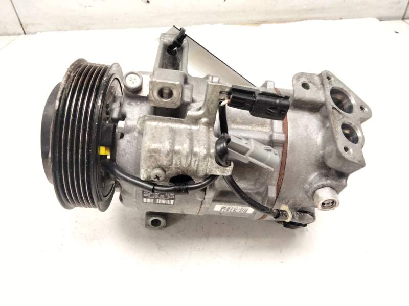 Recambio de compresor aire acondicionado para renault kadjar (ha_, hl_) 1.6 tce 165 referencia OEM IAM 926004PB0A  