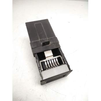Recambio de cenicero para nissan trade caja/chasis 2.7 td referencia OEM IAM 012062360  