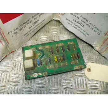 Recambio de caja fusibles para peugeot 505 berlina referencia OEM IAM 219433  