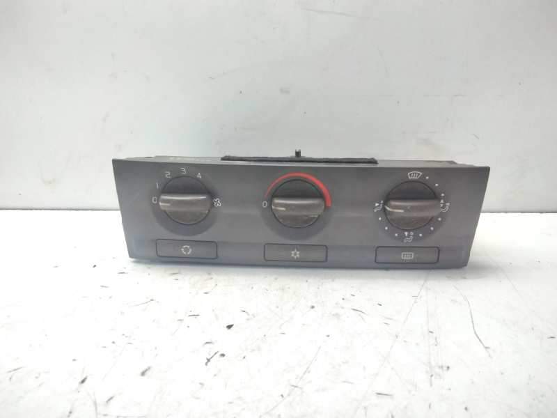 Recambio de mando calefaccion aire acondicionado para volvo s40 berlina 1.8 16v referencia OEM IAM 9041704797  