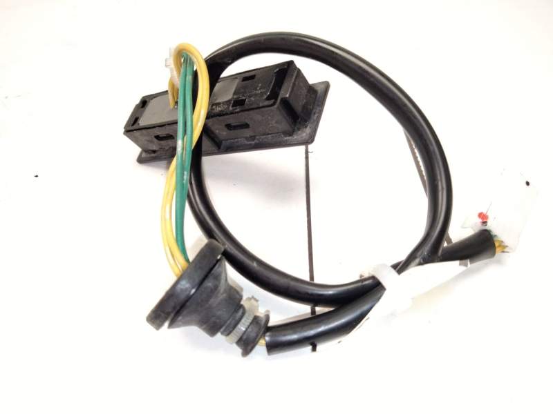 Recambio de maneta porton para nissan x-trail iii (t32_, t32r, t32rr) 1.6 dci (t32) referencia OEM IAM 909401VA8B  