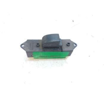 MANDO ELEVALUNAS DELANTERO DERECHO 8608A22 