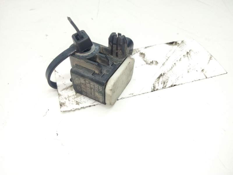 Recambio de sensor para mercedes-benz clase m (w166) referencia OEM IAM A1668210151  