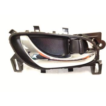 MANETA INTERIOR DELANTERA DERECHA 806704CE0A 