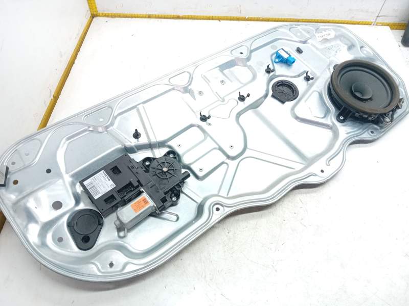 Recambio de elevalunas delantero izquierdo para volvo c30 2,0d r-design referencia OEM IAM   
