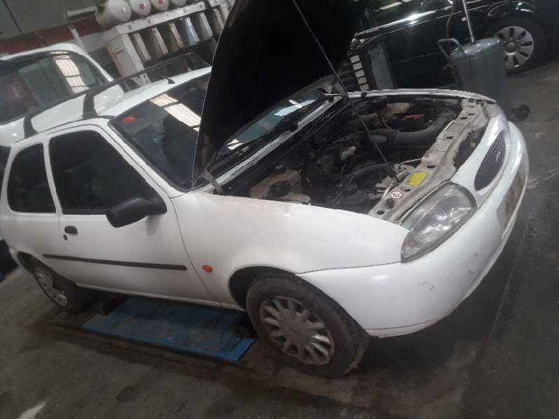 ford fiesta berlina (dx) del año 1997