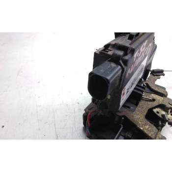 Recambio de cerradura puerta trasera izquierda para volkswagen passat berlina (3b2) comfortline referencia OEM IAM 3B4839015A  