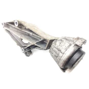 Recambio de soporte motor para bmw 1 coupé (e82) 120 d referencia OEM IAM 6775041  