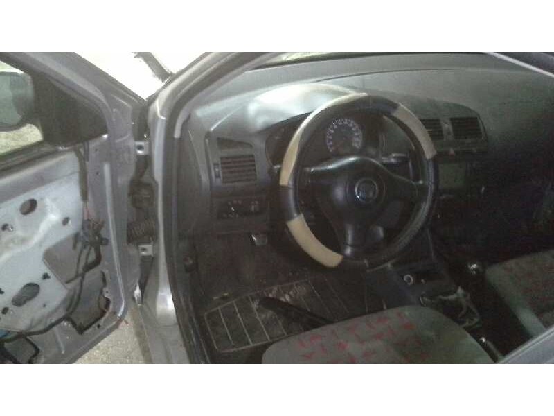 seat cordoba berlina (6k2) del año 2000