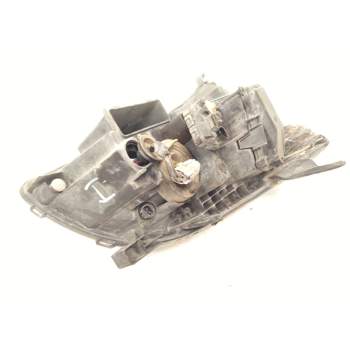 Recambio de faro izquierdo para toyota avensis sedán (_t25_) 2.2 d-4d (adt251_) referencia OEM IAM   