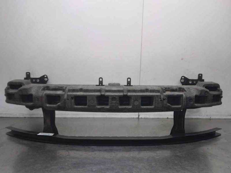 Recambio de refuerzo paragolpes delantero para volkswagen passat variant (3c5) advance plus bluemotion referencia OEM IAM   