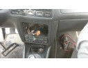 VOLKSWAGEN GOLF IV BERLINA (1J1)