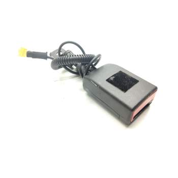 ENGANCHE DELANTERO IZQUIERDO A1668600169 