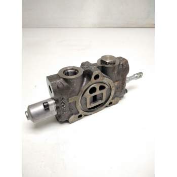 VALVULA B04A790 CARRETILLA ELEVADORA HYSTER1357353