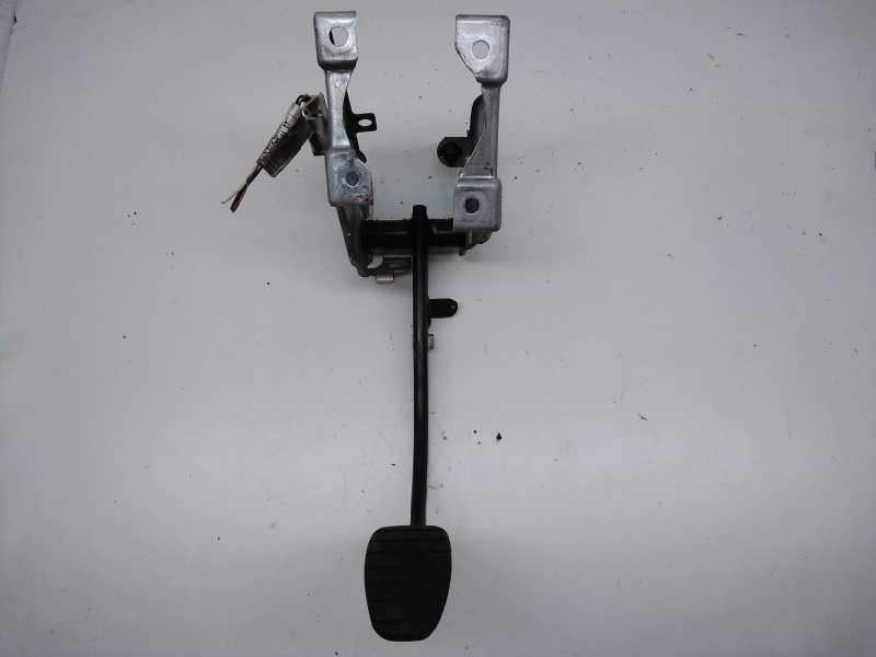 Recambio de pedal freno para opel vivaro combi 2.9t corto referencia OEM IAM 82002052000  