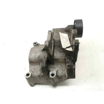 Recambio de soporte alternador para kia carens 2.0 crdi ex monovolumen referencia OEM IAM 2528127  