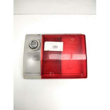 Recambio de piloto trasero derecho para audi 80 (613) 1.7 referencia OEM IAM 893945094  