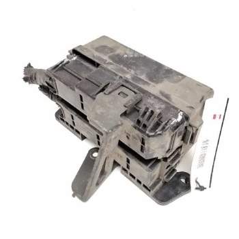 Recambio de caja fusibles para nissan terrano/terrano.ii (r20) 2.7 turbodiesel referencia OEM IAM 71543024 71543025 43850