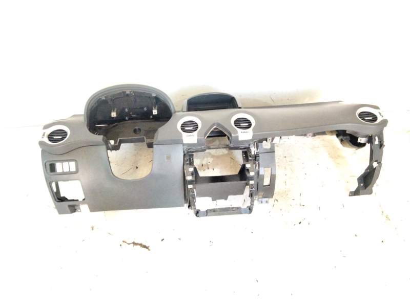 Recambio de salpicadero para renault koleos i (hy_) 2.0 dci (hy0k) referencia OEM IAM 682000006R  