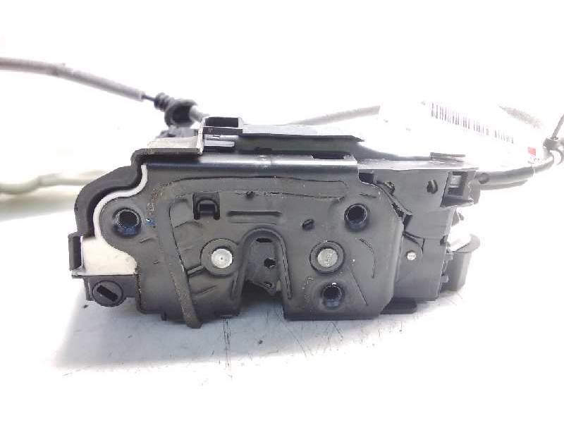 Recambio de cerradura puerta delantera derecha para skoda rapid active referencia OEM IAM 5E1827016A  