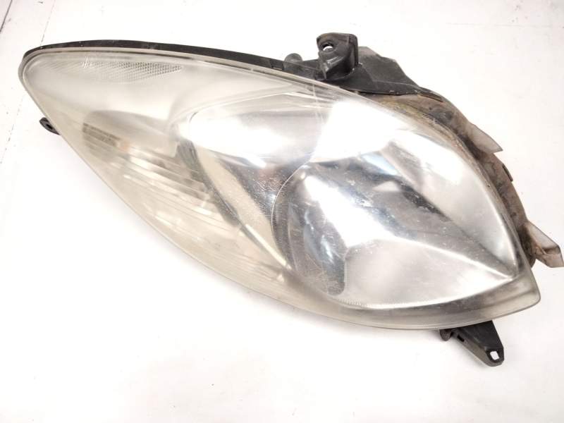 Recambio de faro derecho para toyota yaris (_p9_) 1.4 d-4d (nlp90_) referencia OEM IAM 811500D120  