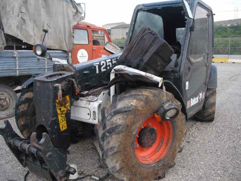 bobcat t 2556 e2 del año 2005