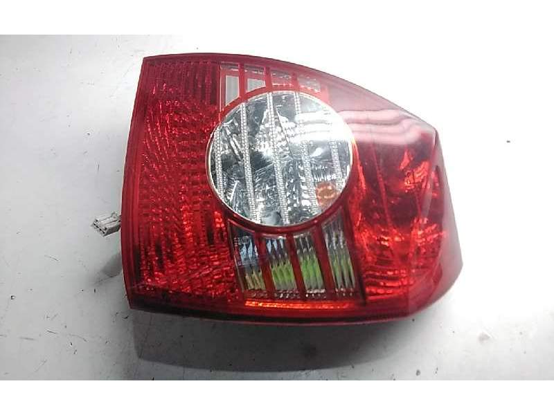 Recambio de piloto trasero derecho para hyundai elantra (xd) 1.6 comfort (4-ptas.) referencia OEM IAM 924022D510  