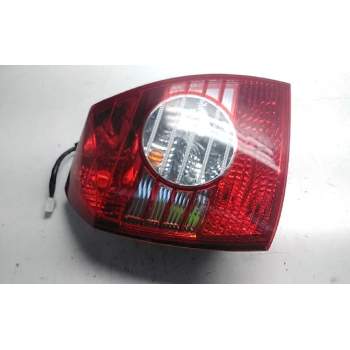 PILOTO TRASERO IZQUIERDO 40226B L92401205 