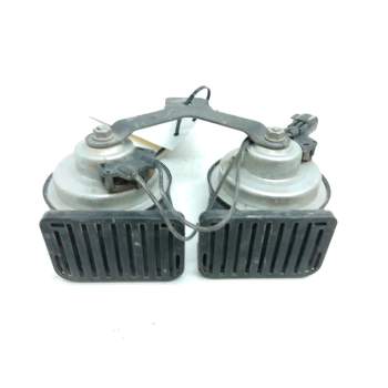 Recambio de claxon para land rover discovery sport (l550) 2.0 d 4x4 referencia OEM IAM BJ3213A803  