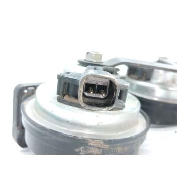 Recambio de claxon para land rover discovery sport (l550) 2.0 d 4x4 referencia OEM IAM BJ3213A803  