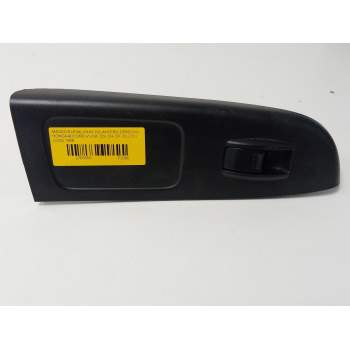MANDO ELEVALUNAS DELANTERO DERECHO M18602 