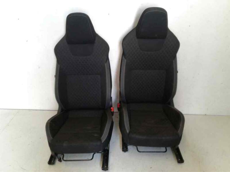 Recambio de juego asientos completo para skoda rapid active referencia OEM IAM 5JA881021C 5JA881022C 5JA885031A  
