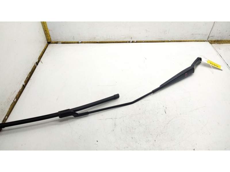 Recambio de brazo limpia delantero derecho para skoda karoq (nu7, nd7) 1.5 tsi referencia OEM IAM 576955409  